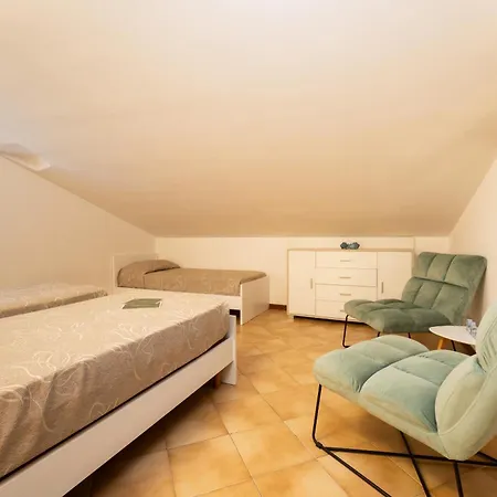 Appartamento Mansarda Con 2 Piazza Brescia *